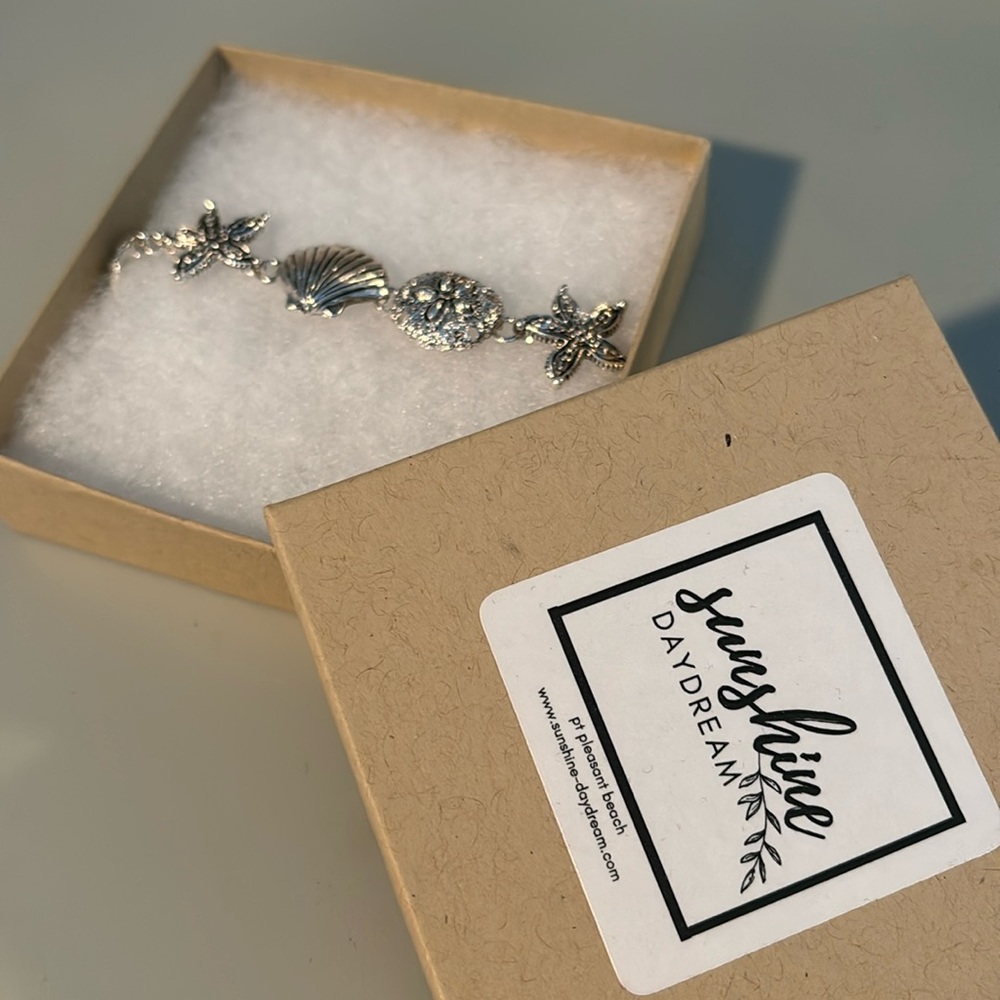 Silver seashell bracelet